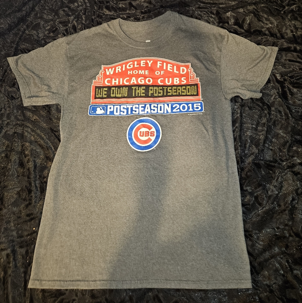 Med cubs shirt